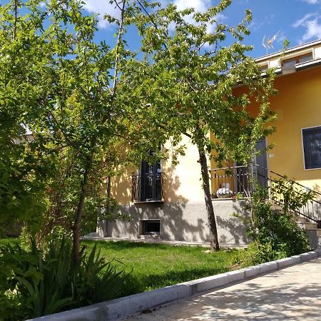 B&B A Casa Di Emy Barisciano Dış mekan fotoğraf